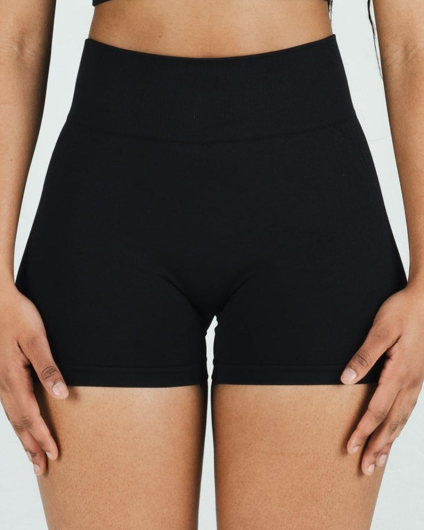 Daring Shorts - Black