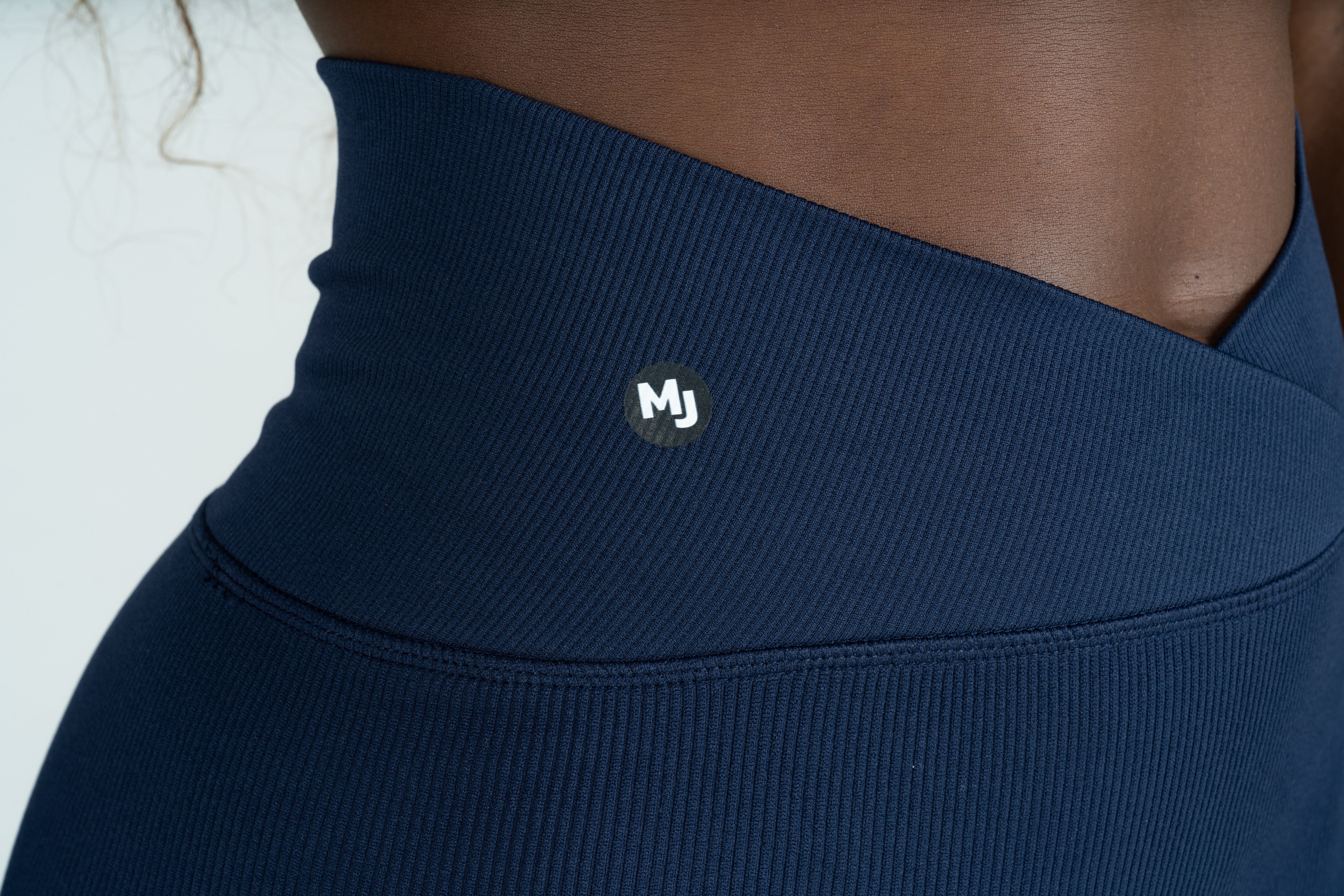 Empower Shorts - Navy