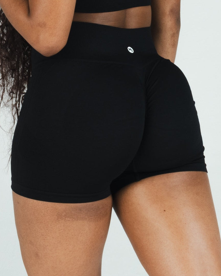 Daring Shorts - Black