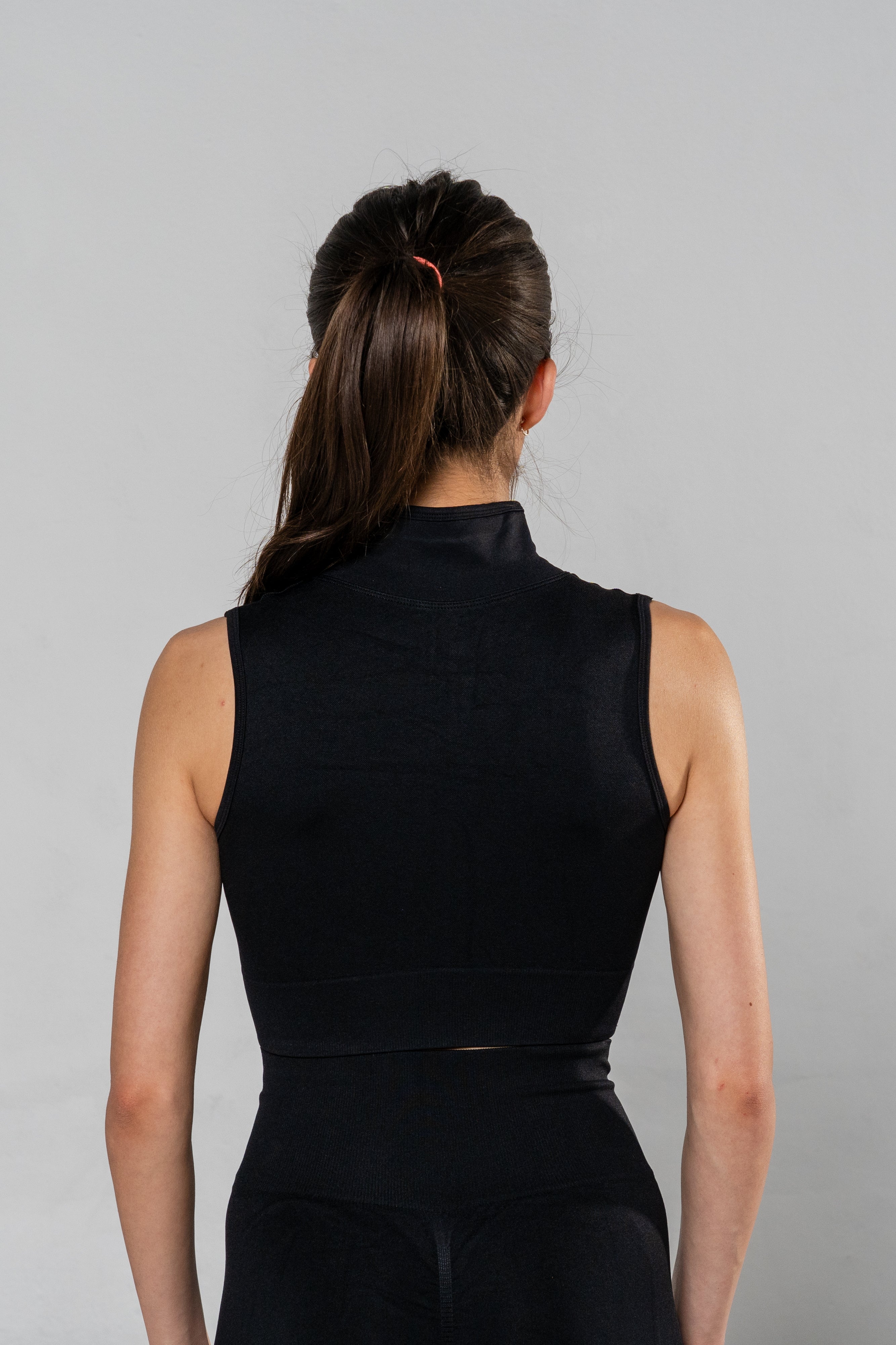 Conquer Vest - Black