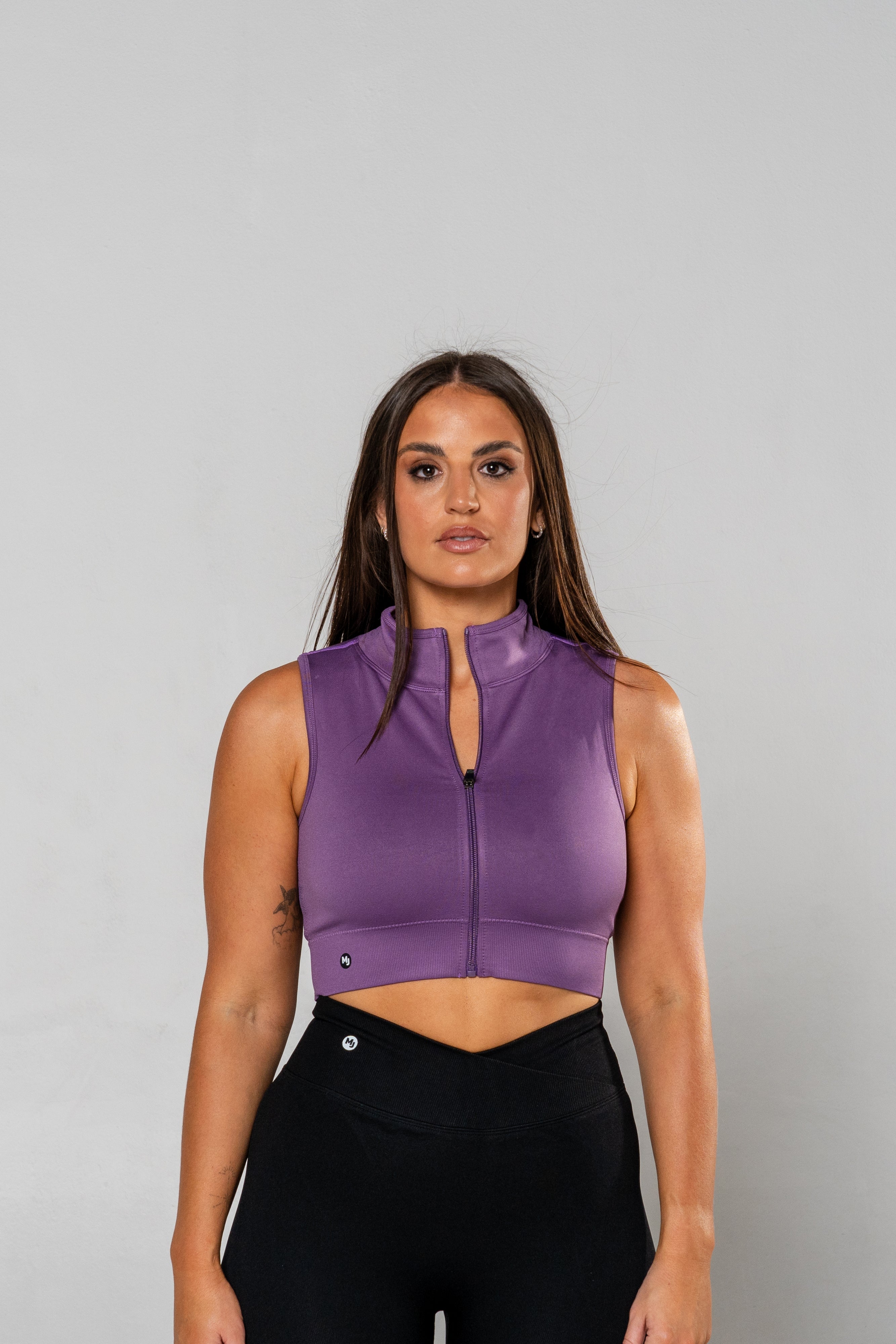 Conquer Vest - Fuchsia