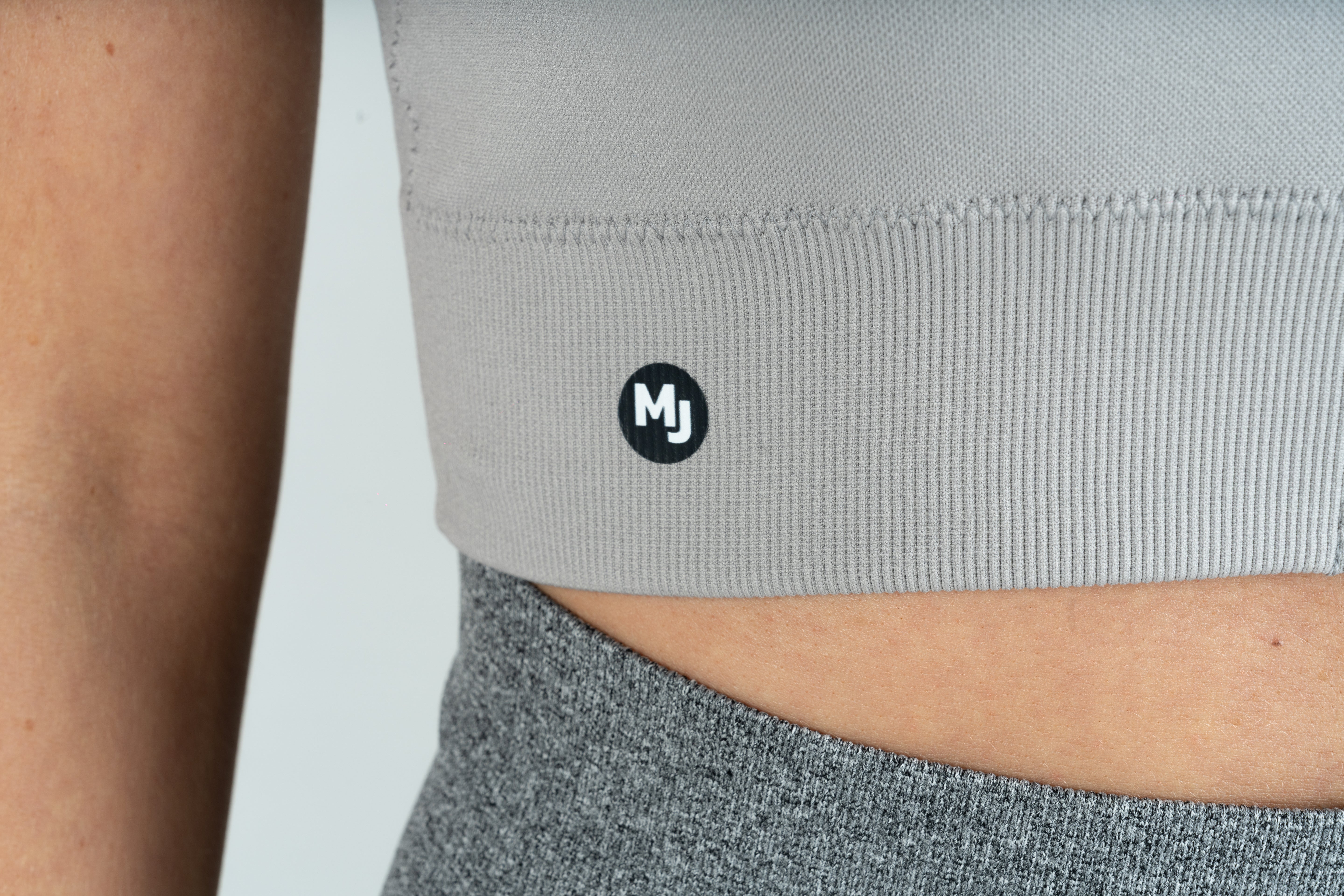 Conquer Vest - Grey
