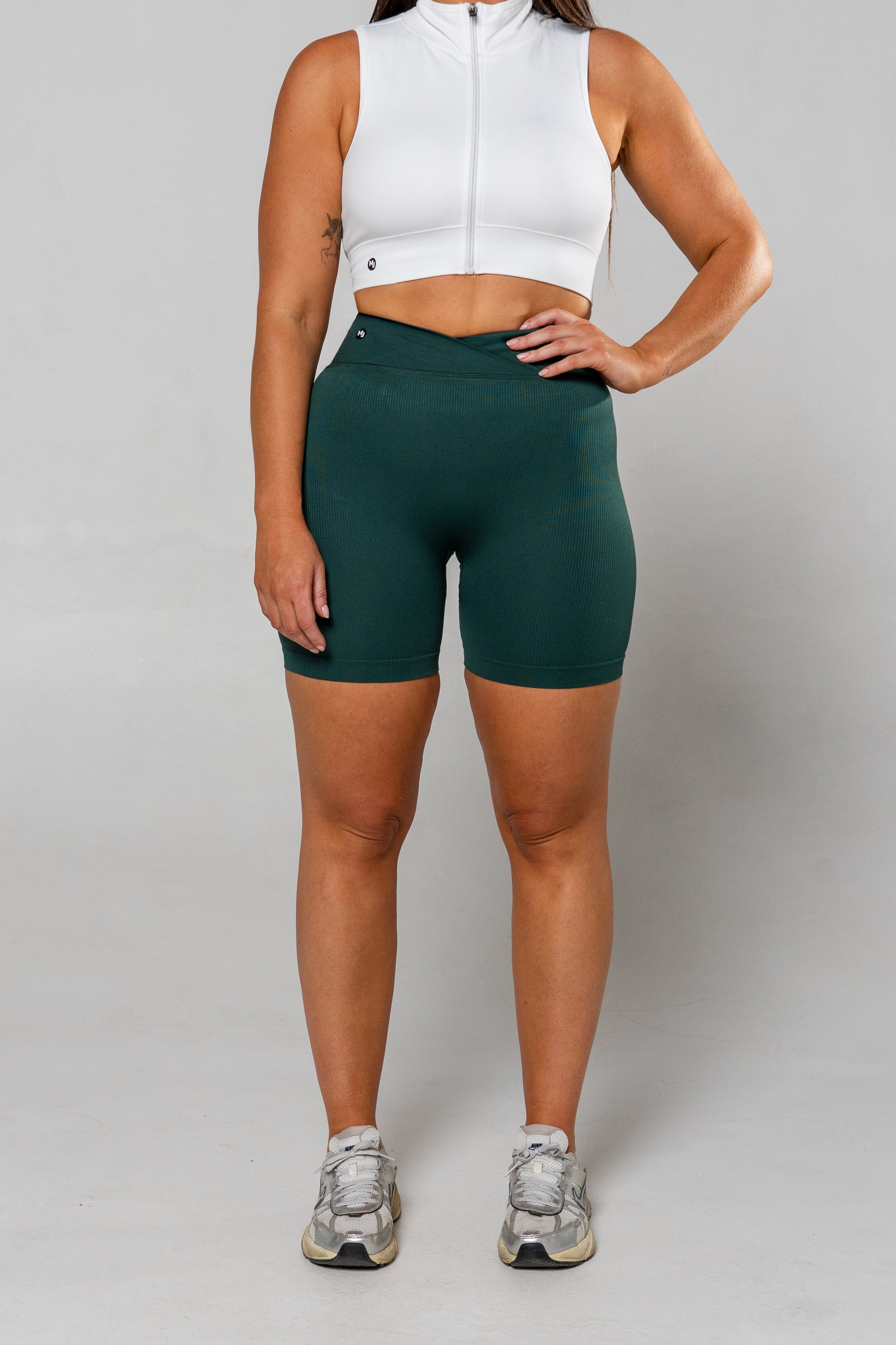 Empower Shorts - Dark Green