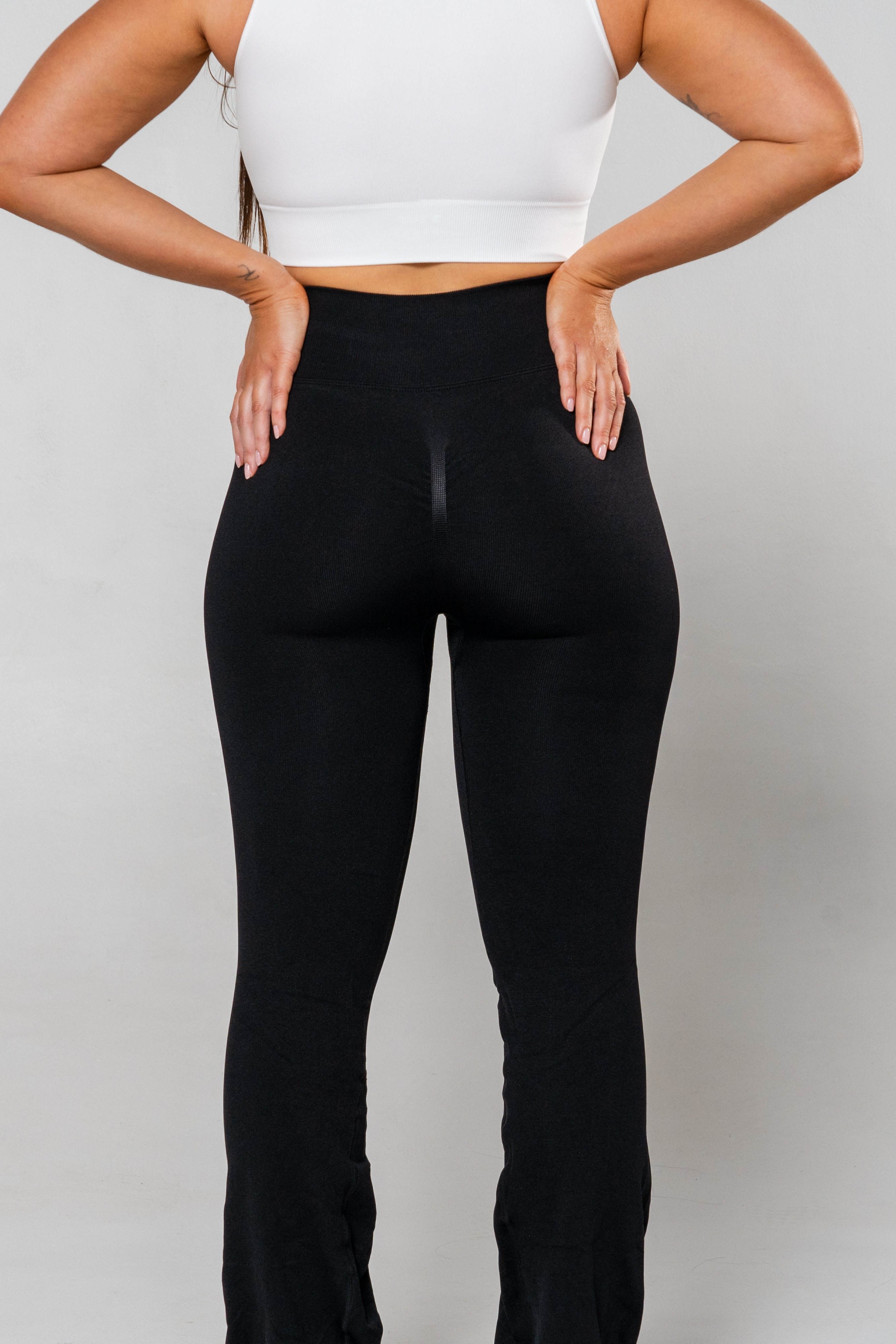 Elevate Flared Leggings - Black